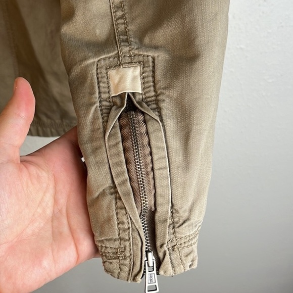 BKE Military Style Hooded Jacket Women’s Size Small Color Olive Utility Pockets - Picture 9 of 14